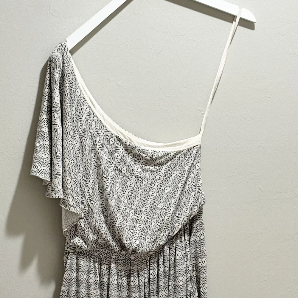 ANTHROPOLOGIE MAEVE Women’s Ivory Black Geometric Print One Shoulder Jumpsuit XS - Picture 3 of 8